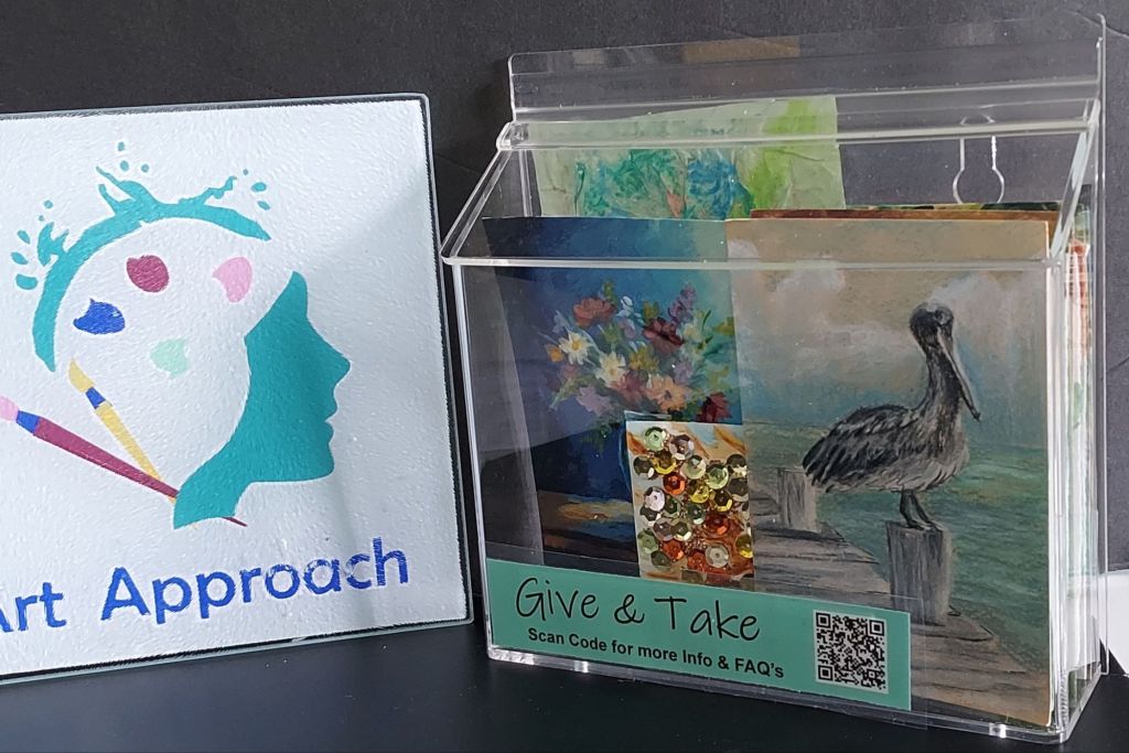 Tiny Art Gallery Swap Shop Art Approach Ocala